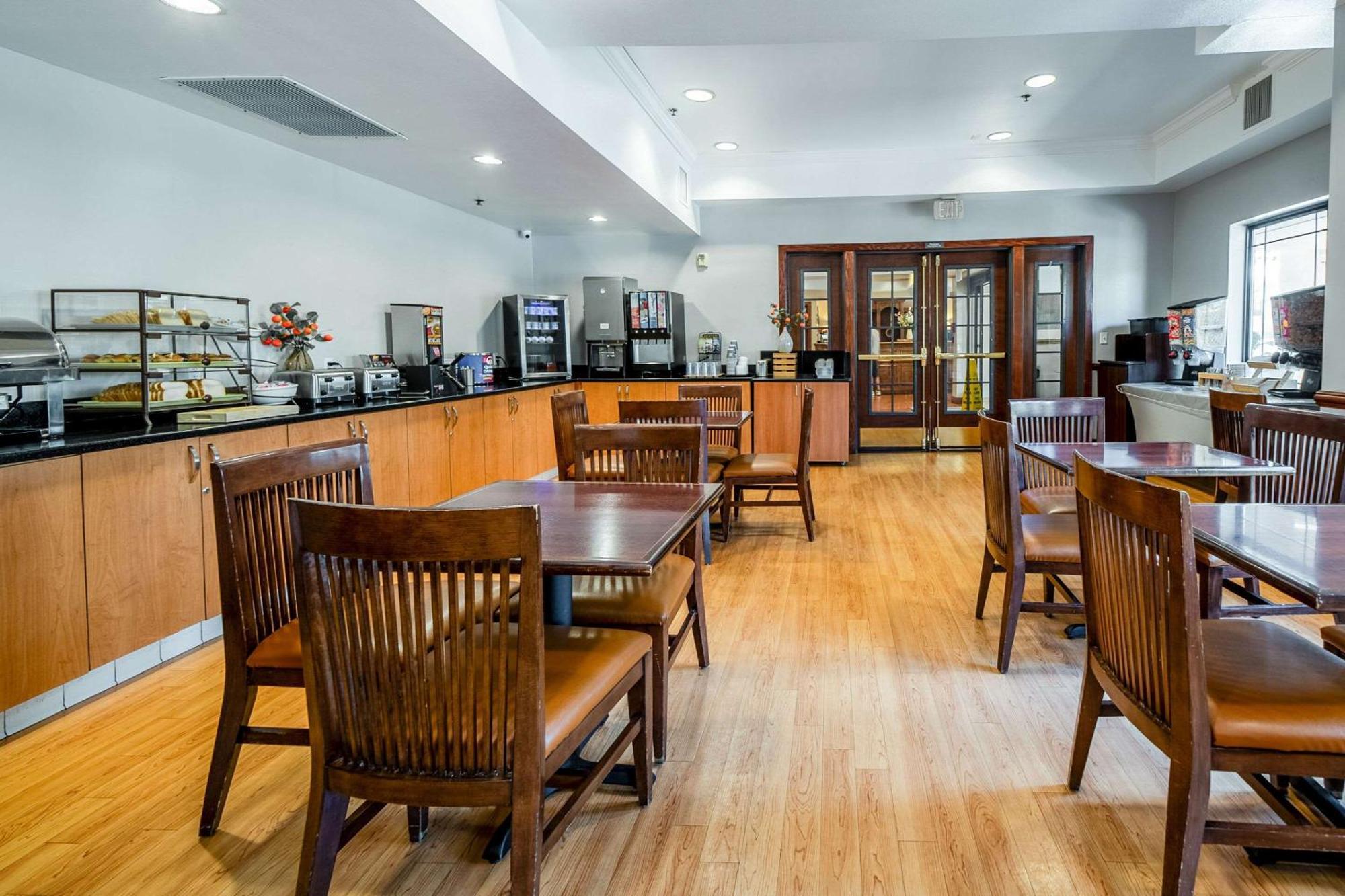 Country Inn & Suites By Radisson, Ontario At Ontario Mills, Ca エクステリア 写真