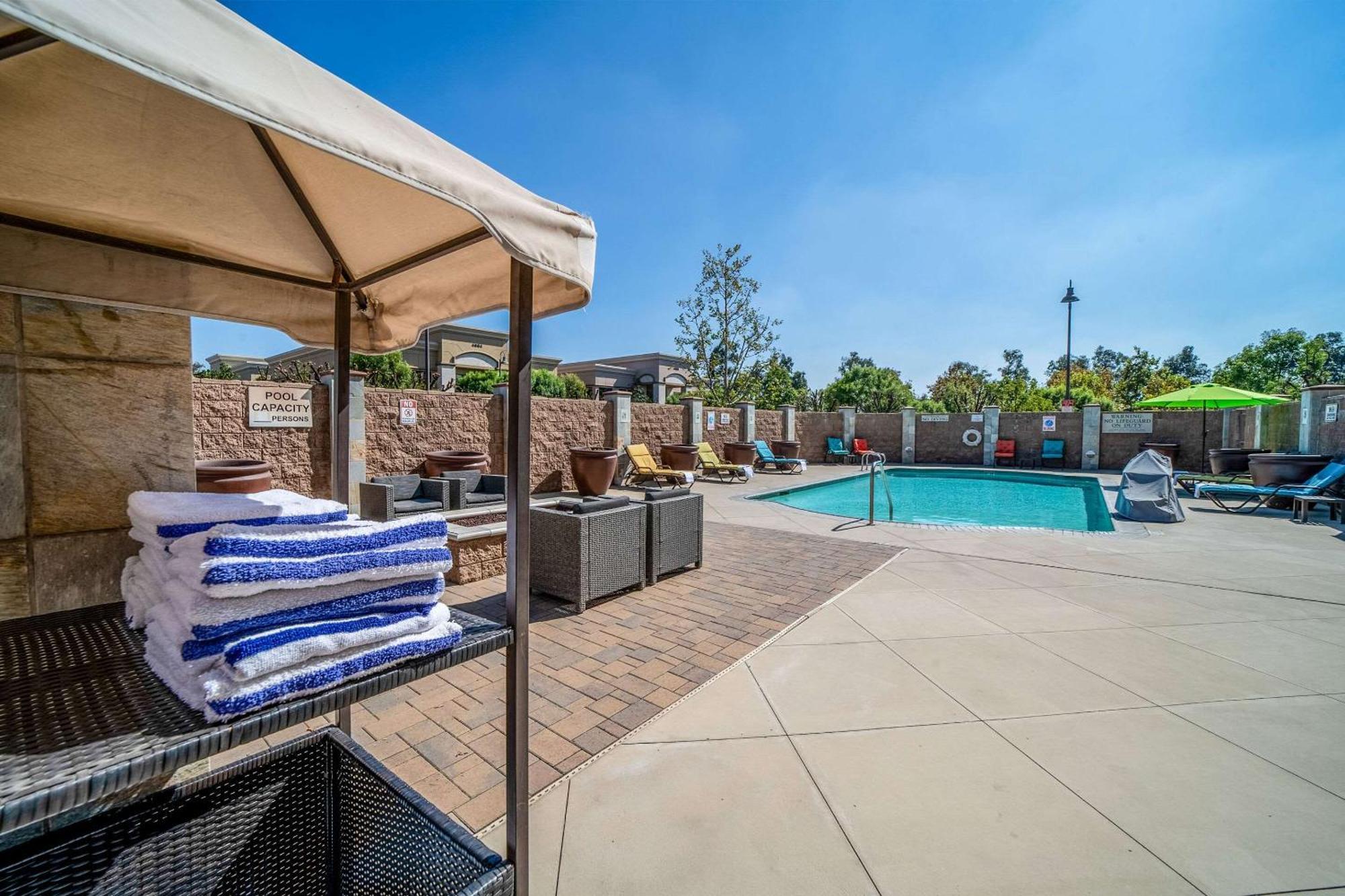 Country Inn & Suites By Radisson, Ontario At Ontario Mills, Ca エクステリア 写真