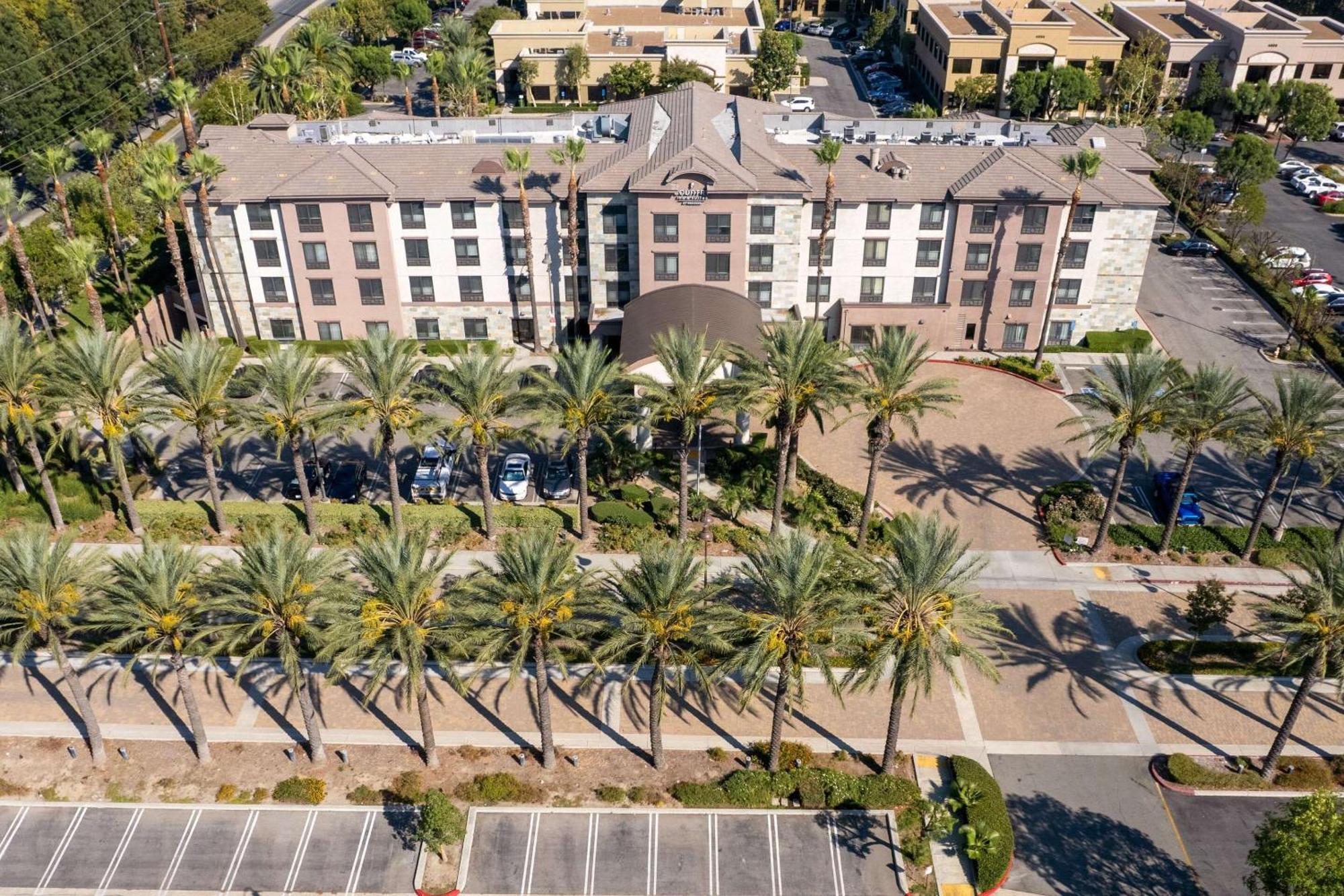 Country Inn & Suites By Radisson, Ontario At Ontario Mills, Ca エクステリア 写真