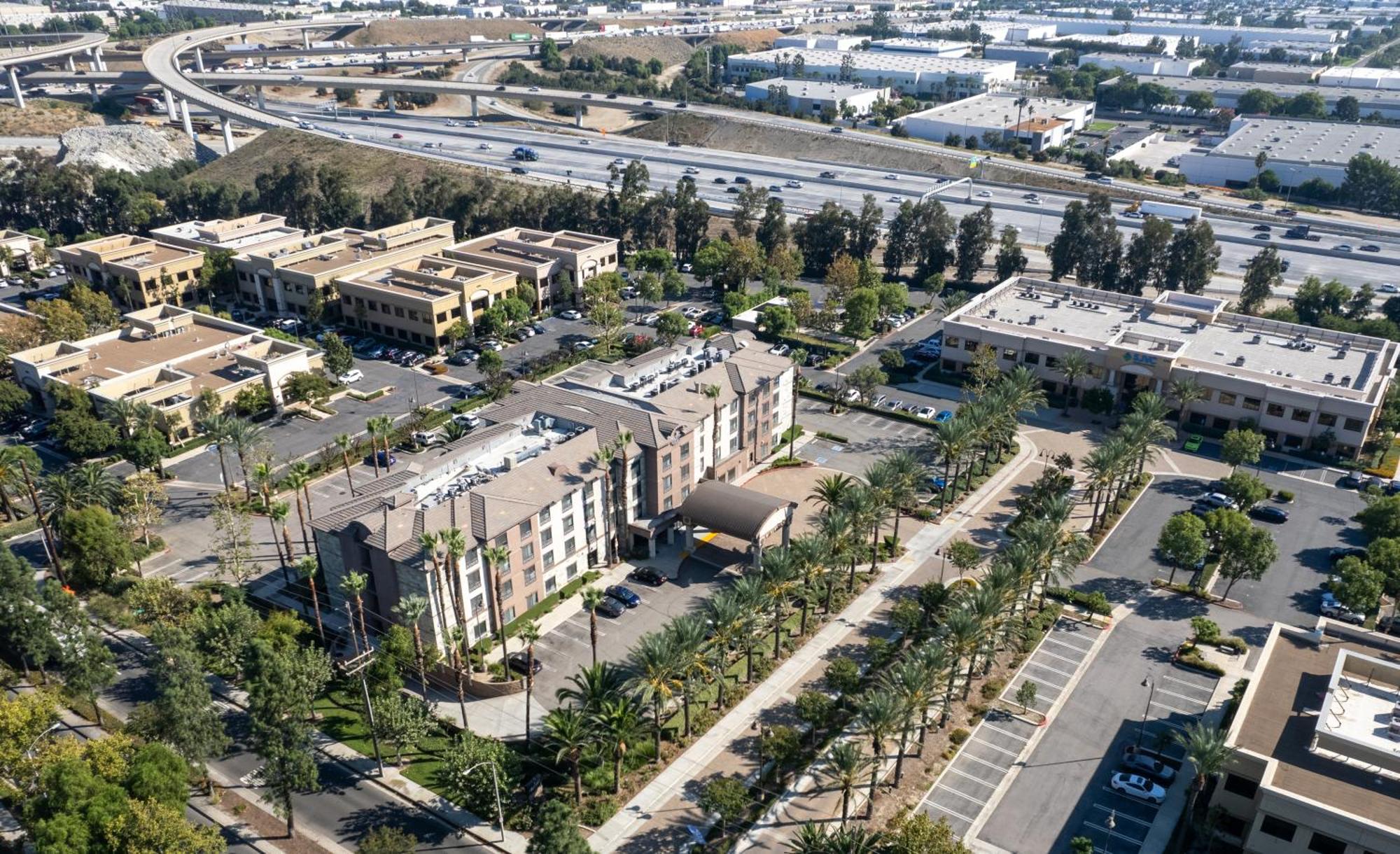 Country Inn & Suites By Radisson, Ontario At Ontario Mills, Ca エクステリア 写真